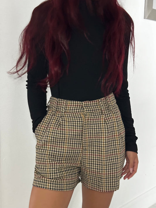 HIGH WAIST PLAID SHORTS