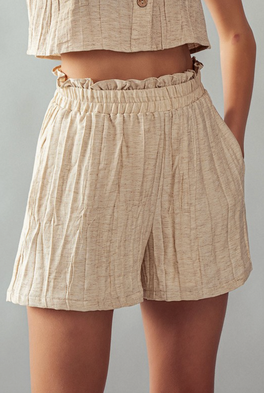 RUFFLED CRINKLE SHORTS